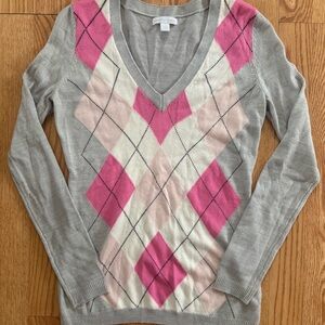 New York & Company Pink and Gray Argyle V-Neck Sweater